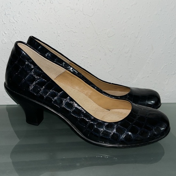 NWOB Softspots Salude Croco Black Patent Leather Pump Low Heels Pumps si… - Picture 11 of 12